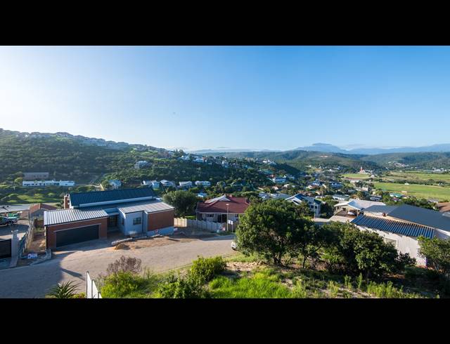 775M² VACANT LAND FOR SALE IN BERGSIG